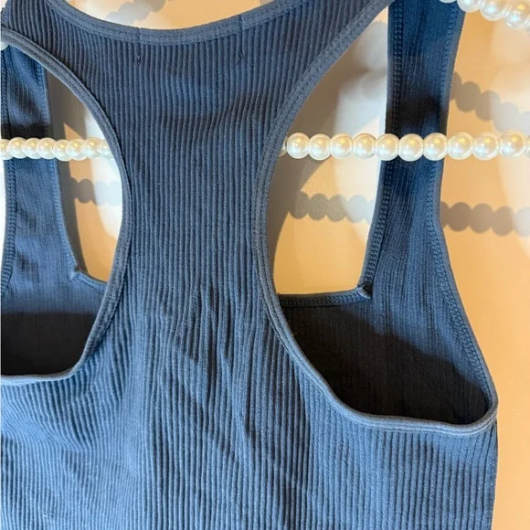 Honey Peach Ribbed Racerback Crop Tank – Slate Blue – Size Small - Picture 3 of 7
